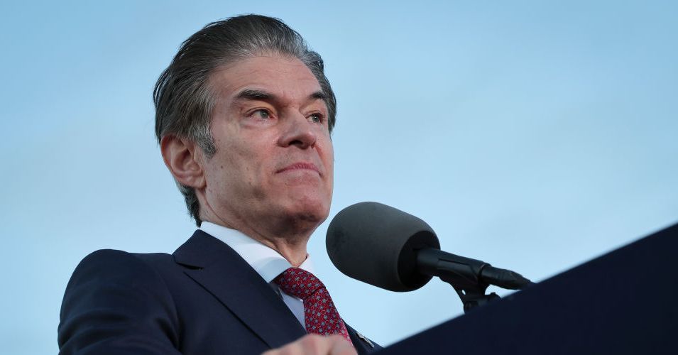 Dr. Oz Tells His Federal Employees to Eat Less